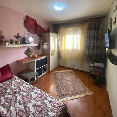In Guest - Private Near To Center Guest house *